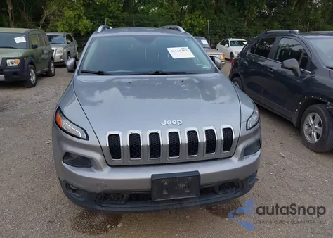 2015 Jeep Cherokee Latitude z USA, uszkodzony, nr VIN 1C4PJMCB8FW611108